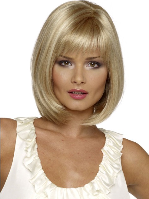 Short hairstyles for thick hair with bangs Short hairstyles for thick hair with bangs