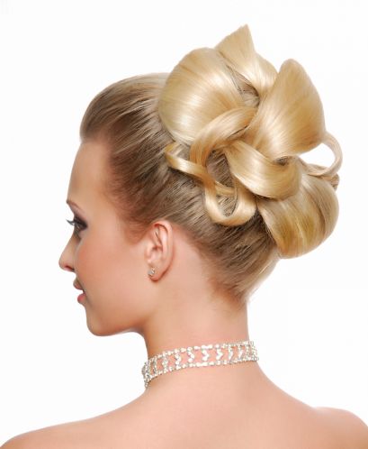 Updos for medium blonde hair