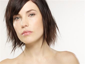 Edgy Bob - Short Hairstyles for Round Face 