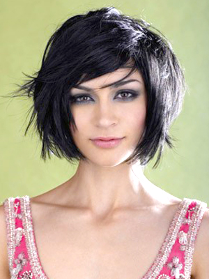 edgy-bob-short-hairstyle-round-faces