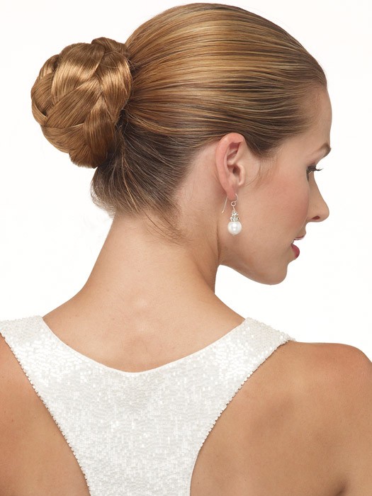 12 Elegant Updos For Shoulder Length Hair