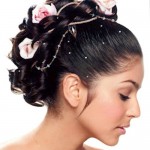 flower-girl-hairstyles-for-wedding-with-accessories